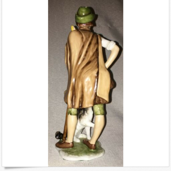 AK Kaiser Handpainted Porcelain Figurine Man Dog - Picture 4 of 8